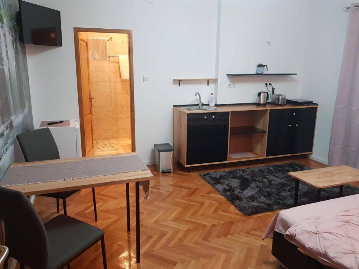 Hotel Casa Raia à Braşov Extérieur photo
