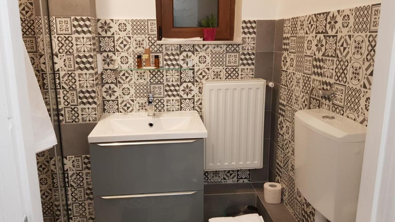 Hotel Casa Raia à Braşov Extérieur photo